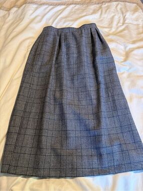Vintage 100% Wool Classic Gray Plaid A-Line Skirt